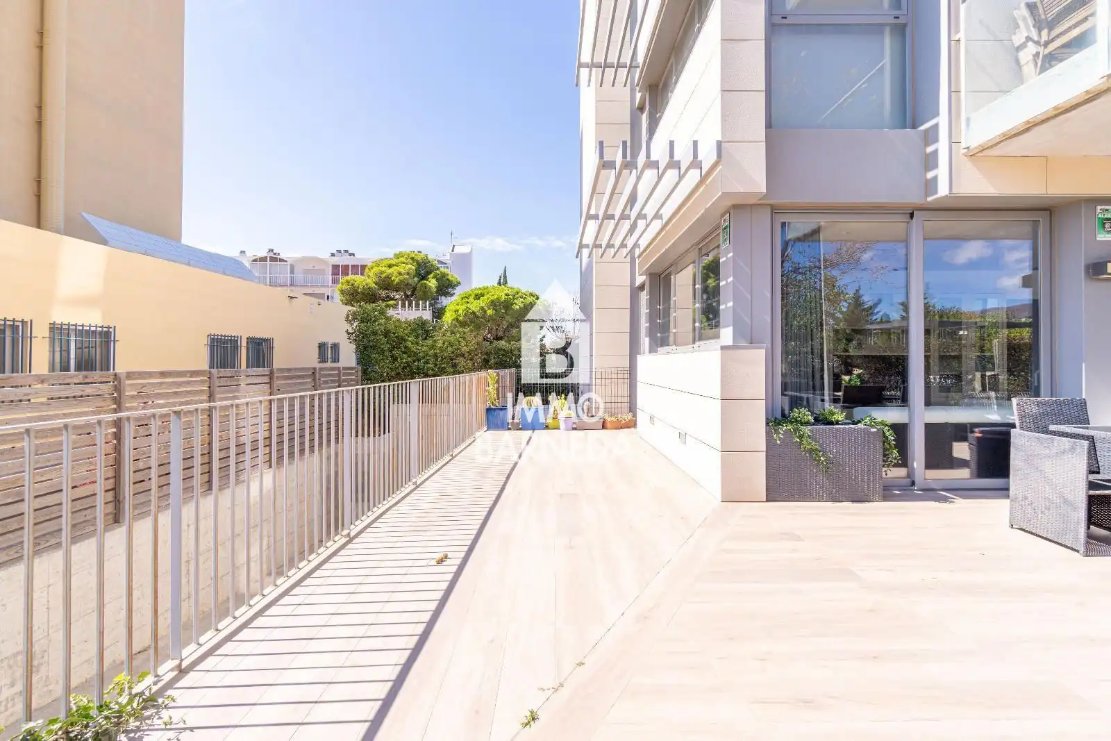 Vista exterior de Pis en venda en Roses amb Aire condicionat, Calefacció i Jardí privat