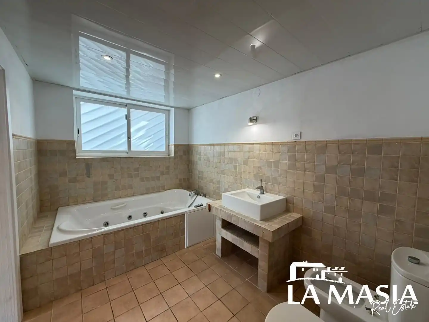 Bathroom of Detached homes for sale in Sant Pere de Ribes  with Air Conditioner and Private garden