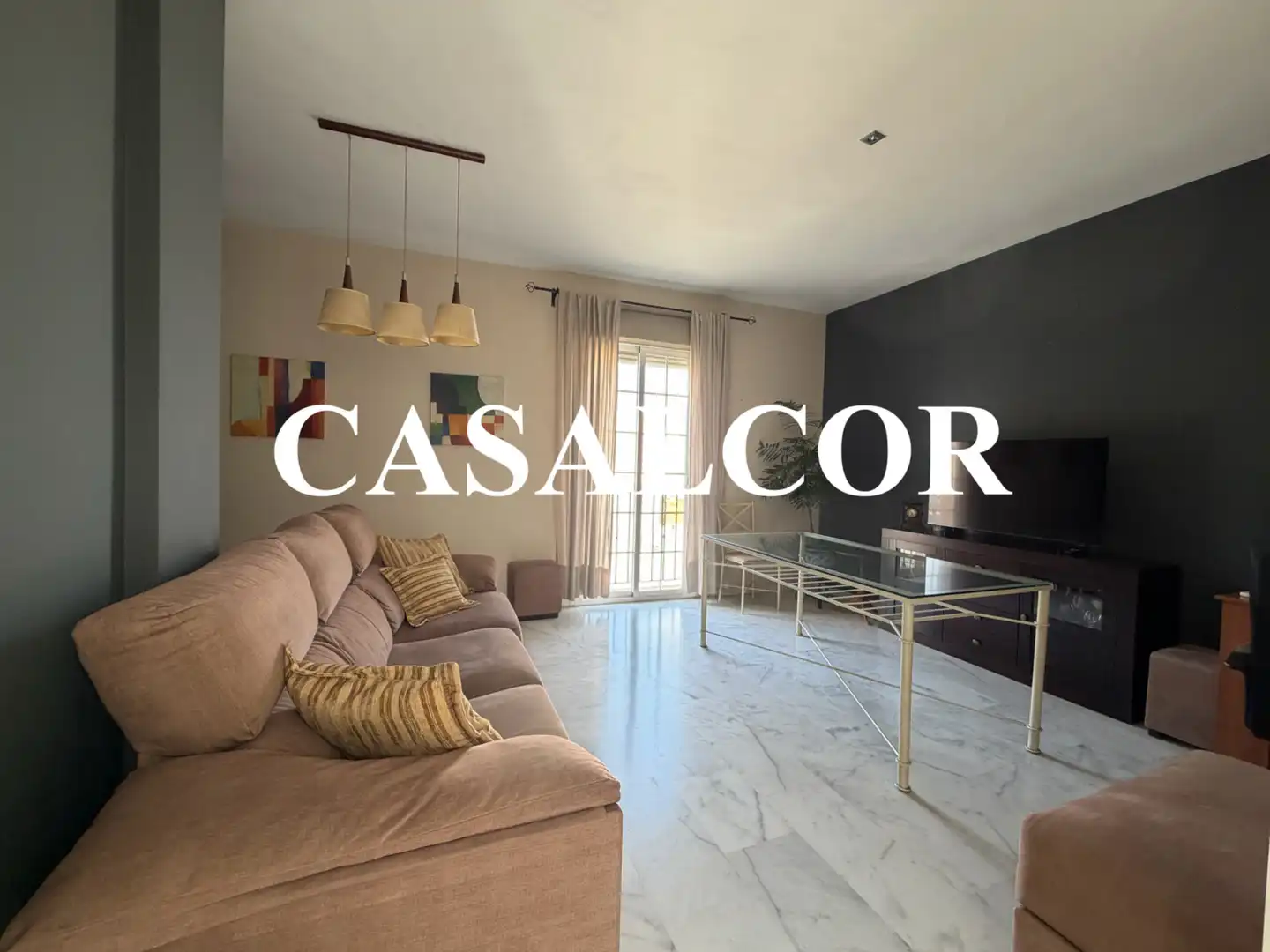 Sala d'estar de Casa o xalet en venda en Mairena del Alcor, Sevilla