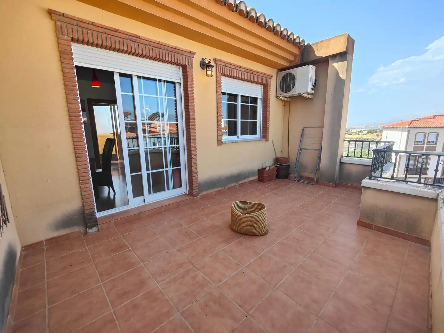 Terrasse von Dachboden zum Verkauf in Las Gabias mit Heizung und Terrasse