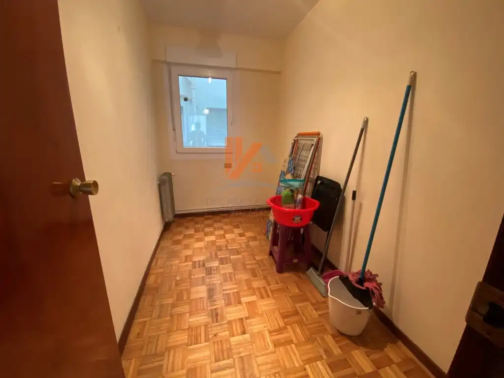 Wohnung zur Miete in Santiago de Compostela  mit Heizung und Möbliert