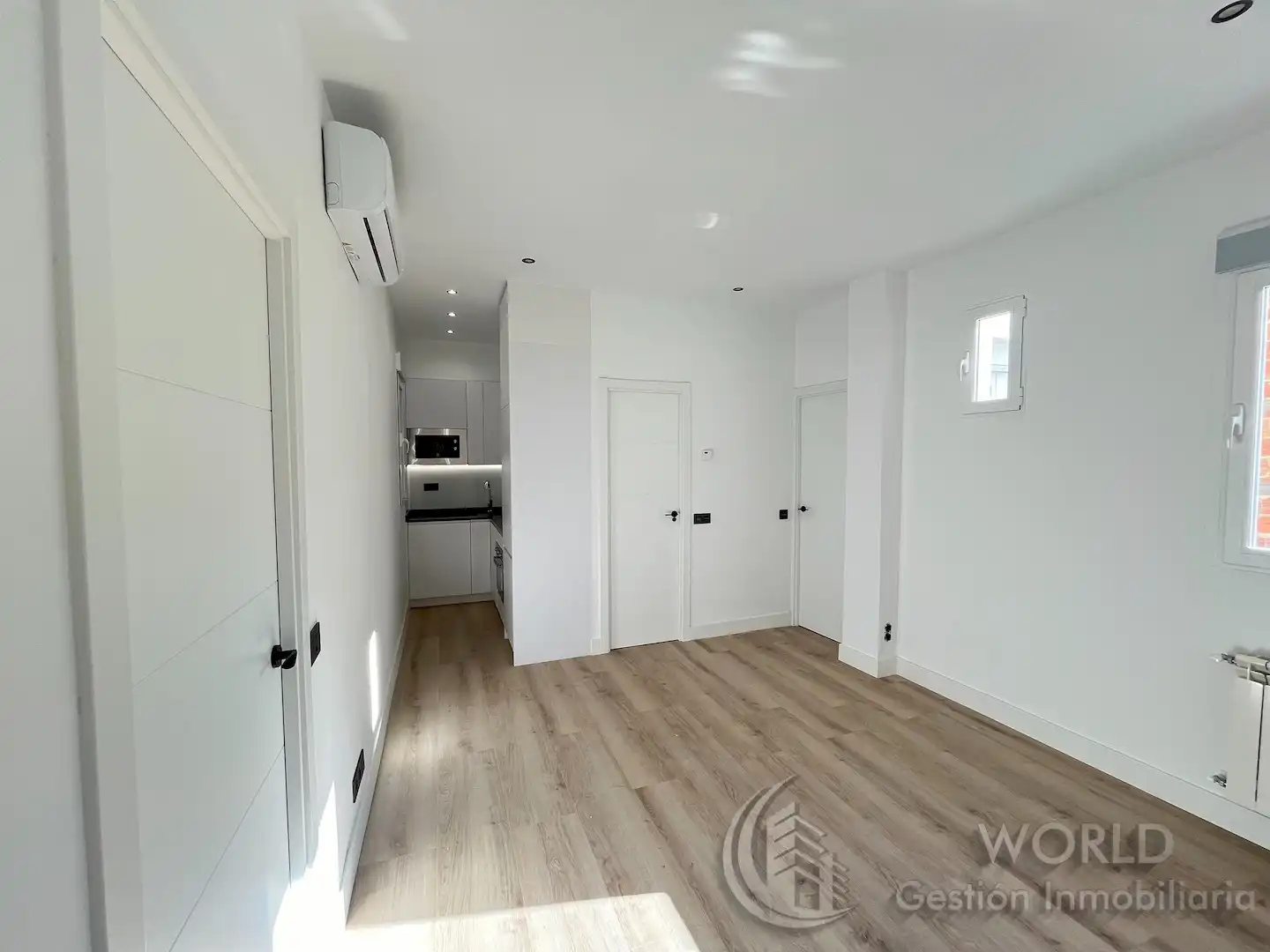 Wohnung zum Verkauf in Madrid mit Klimaanlage, Heizung und Möbliert