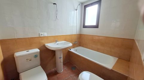 Foto 3 de Piso en venta en Alcaucín, Málaga