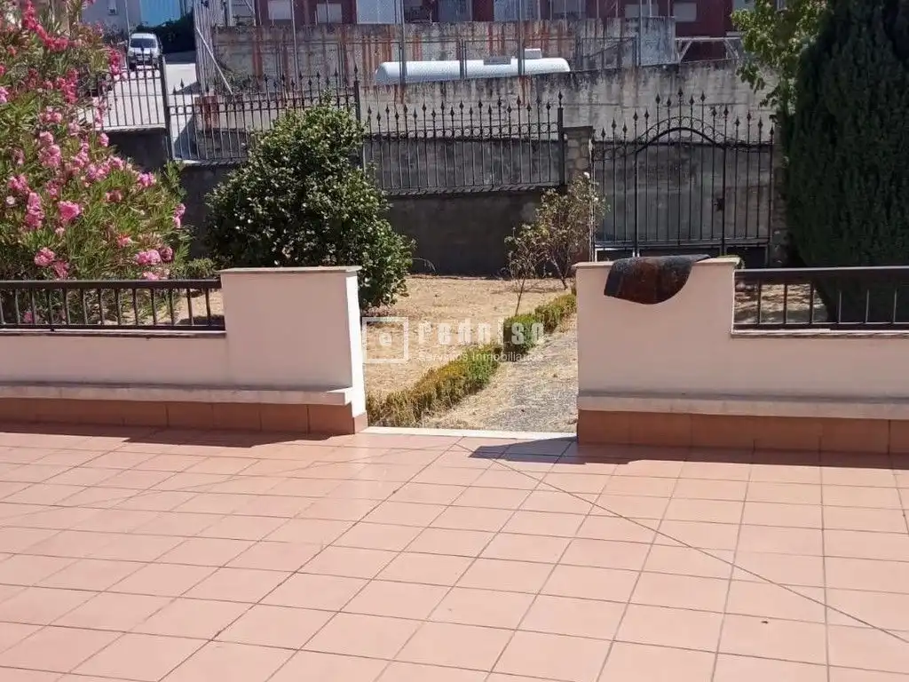 Terrassa de Pis en venda en Viana do Bolo