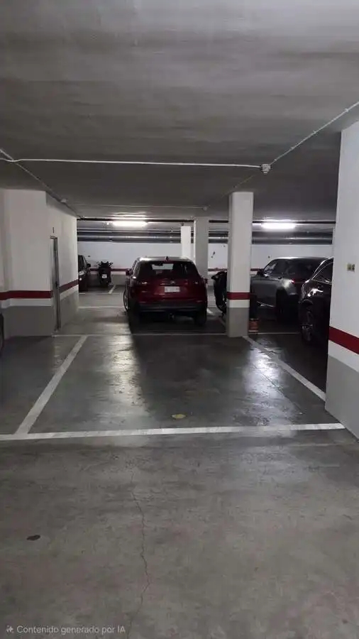 Parkplatz von Garage zur Miete in  Almería Capital