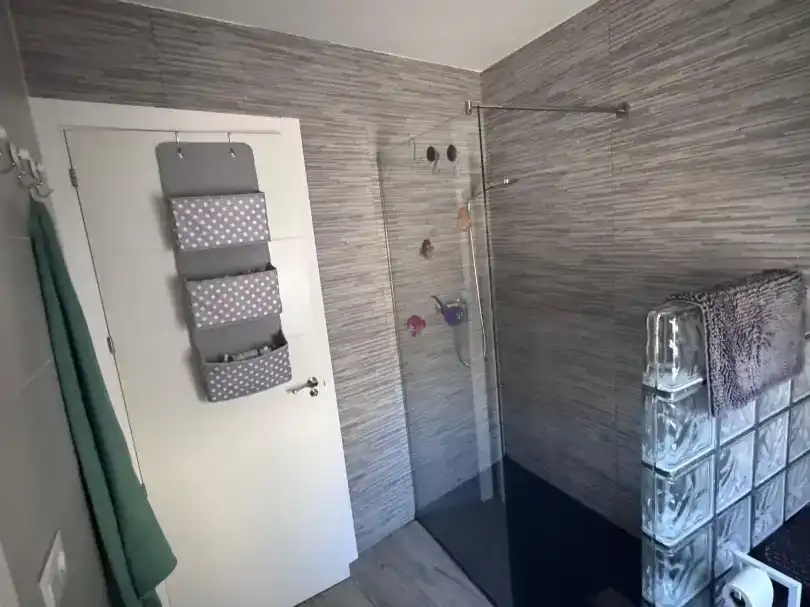 Bany de Pis en venda en Garganta la Olla amb Traster, Moblat i Balcó