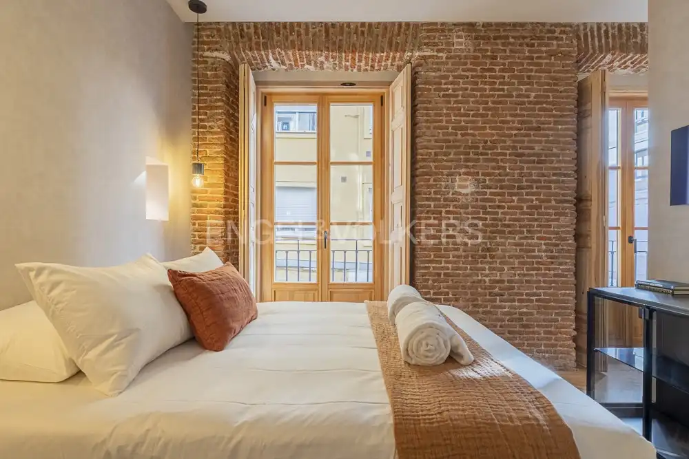 Bedroom of Flat for rent in Madrid  with Air Conditioner, Heating and Furnished