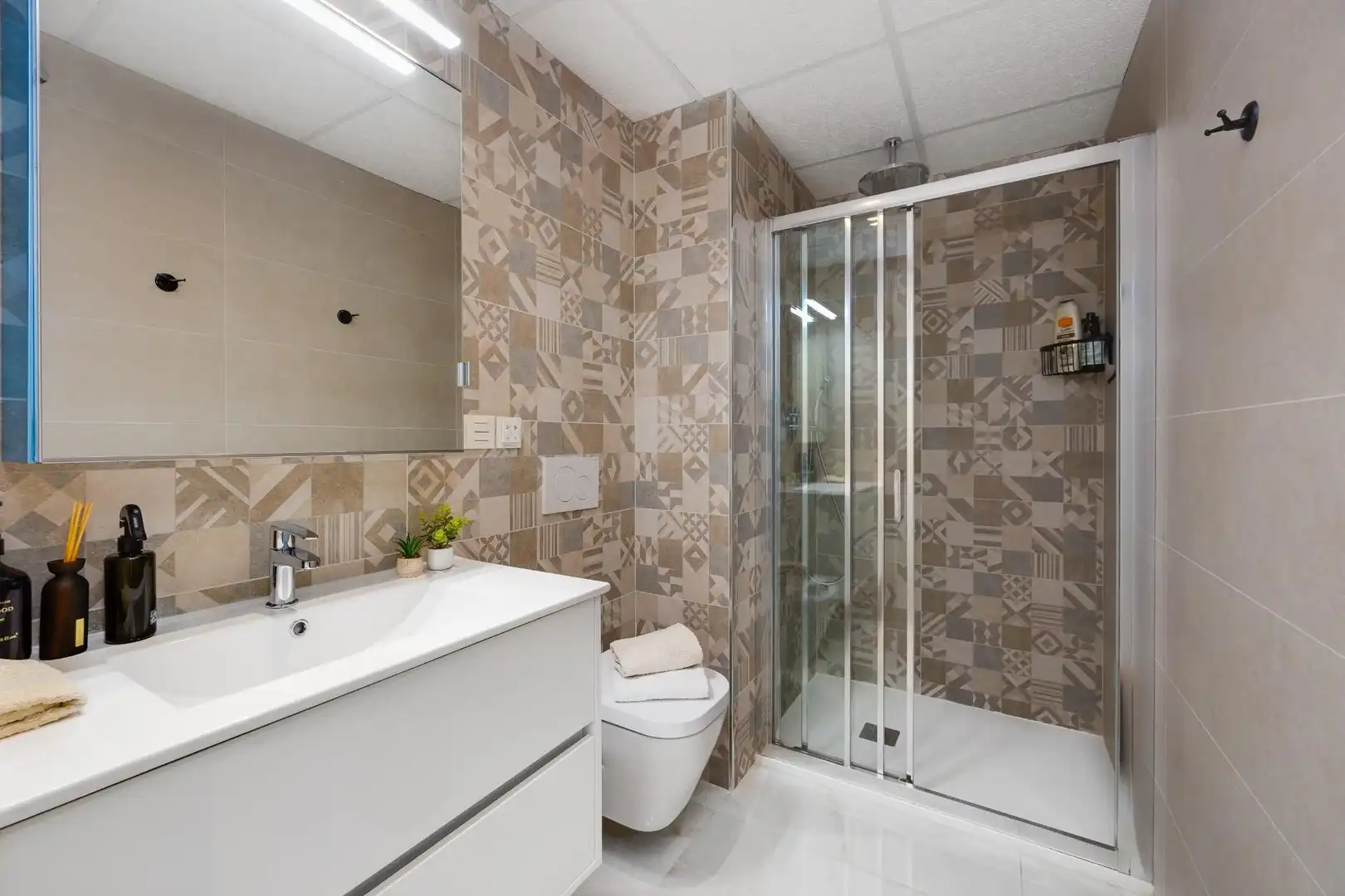 Bathroom of Apartments for sale in Orihuela  with Air Conditioner, Terrace and Storage room