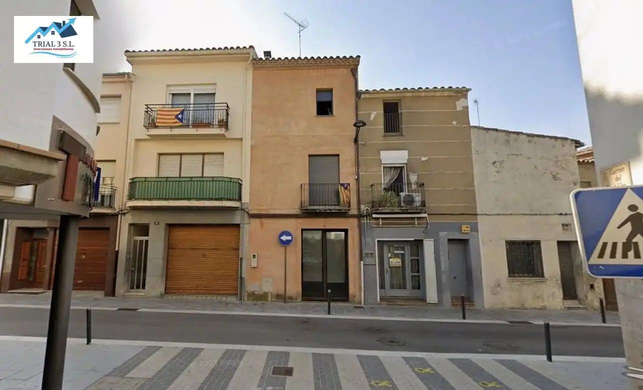 Casa en venda a Calle NOGUER