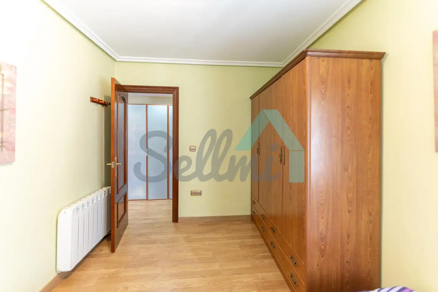 Bedroom of Flat for rent in Gijón   with Heating, Furnished and Internet