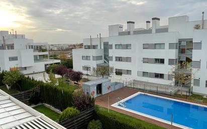 Swimming pool of Attic for sale in  Córdoba Capital  with Air Conditioner, Heating and Terrace