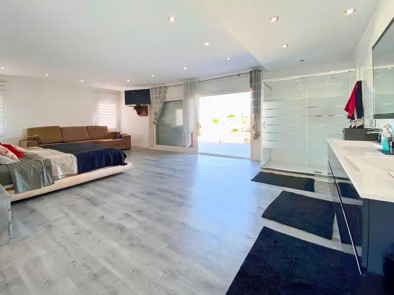 Habitación de Casa o chalet en venta en Empuriabrava con Aire acondicionado, Calefacción y Terraza