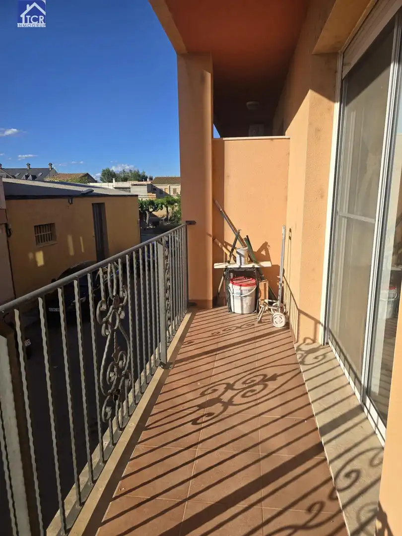Terrasse von Wohnung zum Verkauf in Camarles mit Klimaanlage, Balkon und Gemeinschaftspool