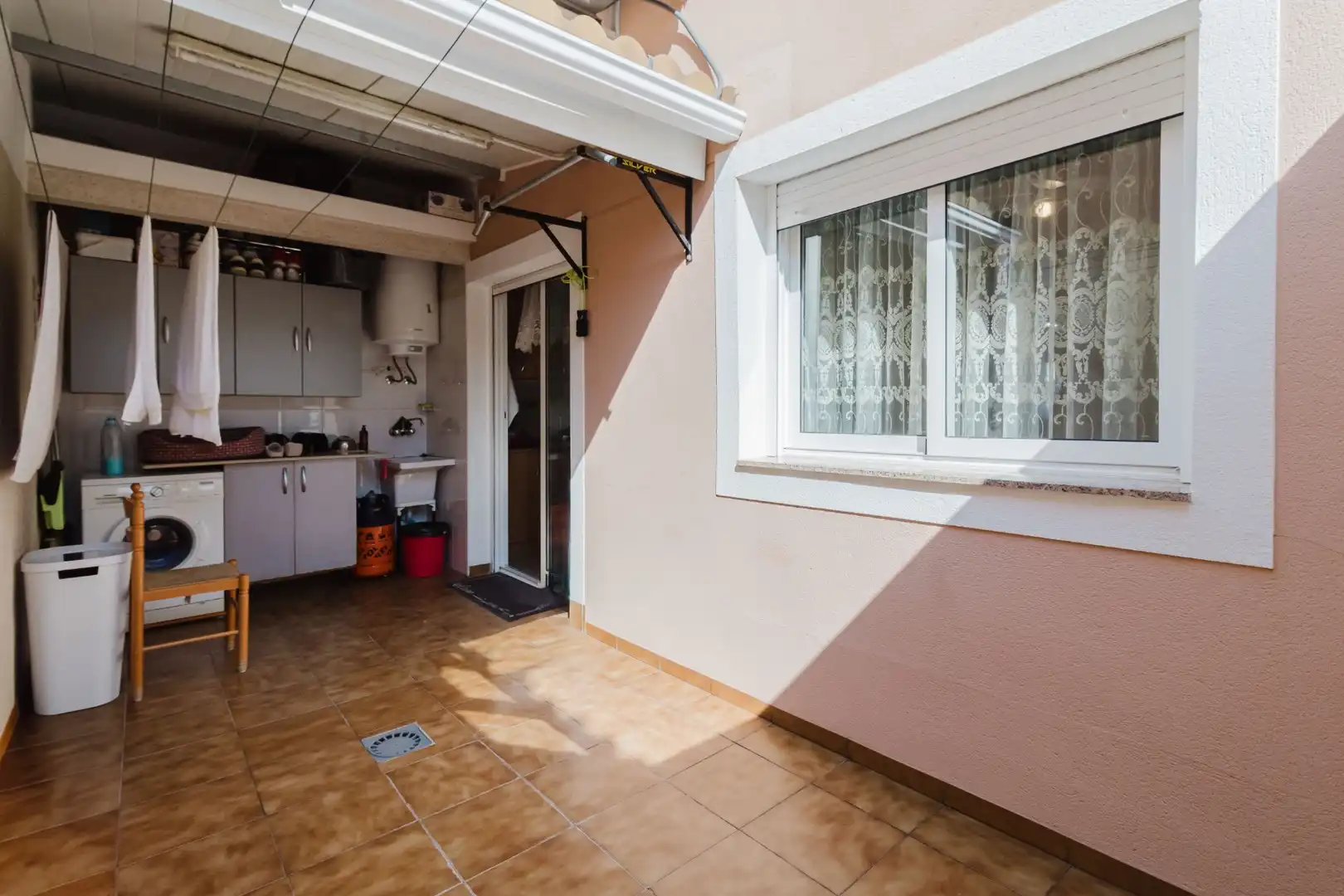 Terrasse von Einfamilien-Reihenhaus zum Verkauf in Los Alcázares mit Klimaanlage und Terrasse