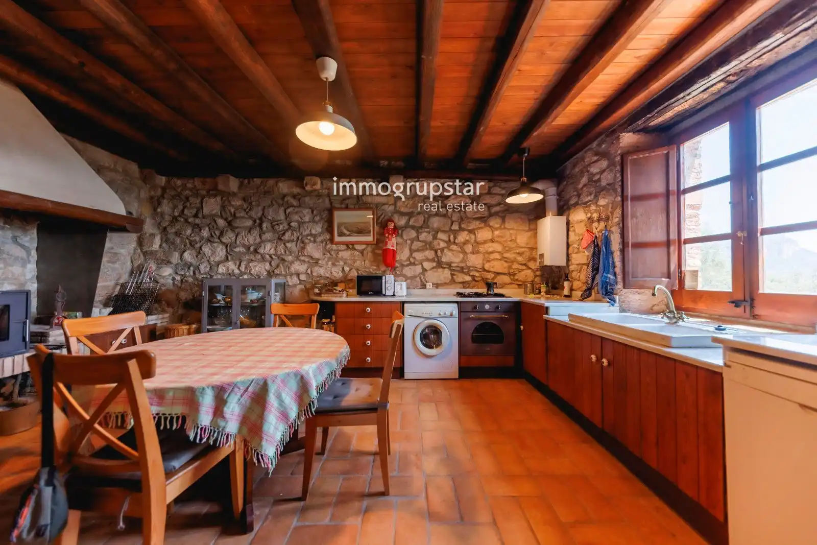Cocina de Finca rústica en venta en Amer con Trastero