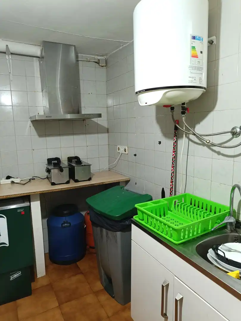 Küche von Geschaftsraum zum Verkauf in Aguilar de Campoo