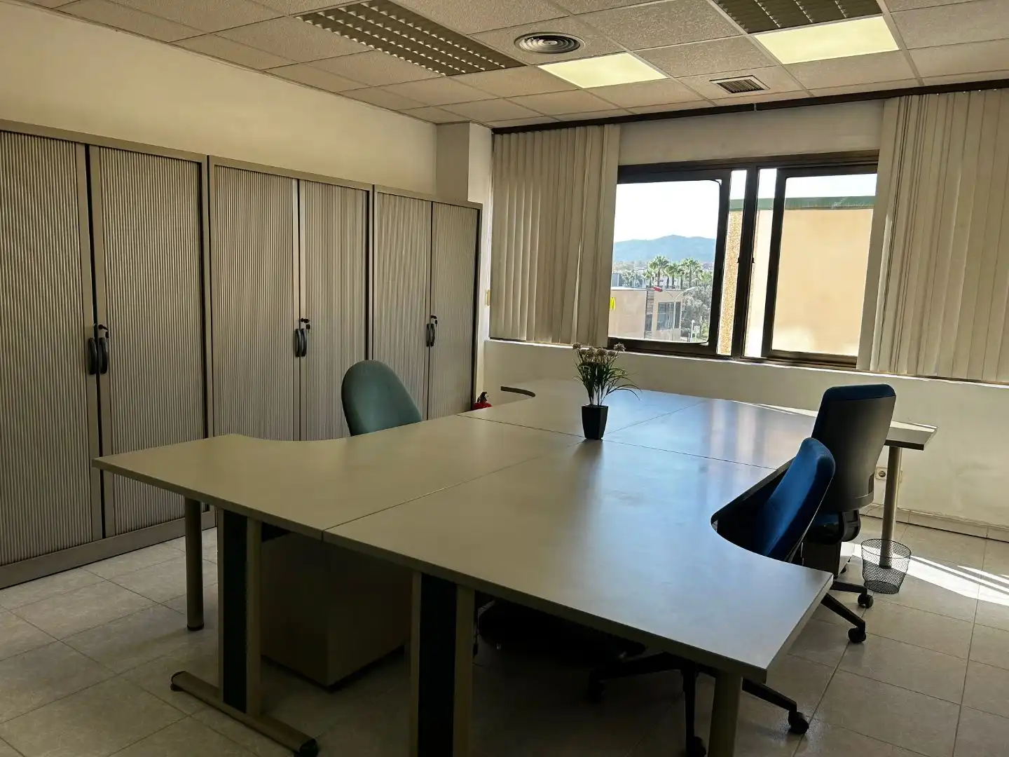Office for rent in Ripollet  with Air Conditioner, Heating and Furnished