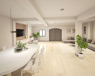 Sala d'estar de Casa adosada en venda en Almadén amb Aire condicionat, Terrassa i Balcó