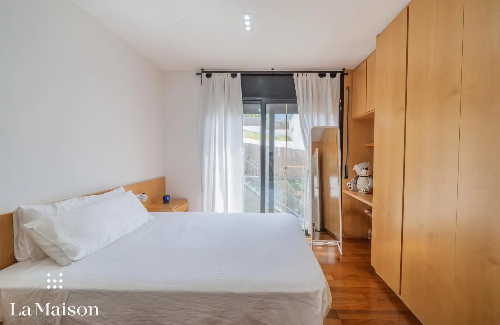 Dormitori de Casa o xalet en venda en Vilanova del Vallès amb Parquet, Terrassa i Piscina