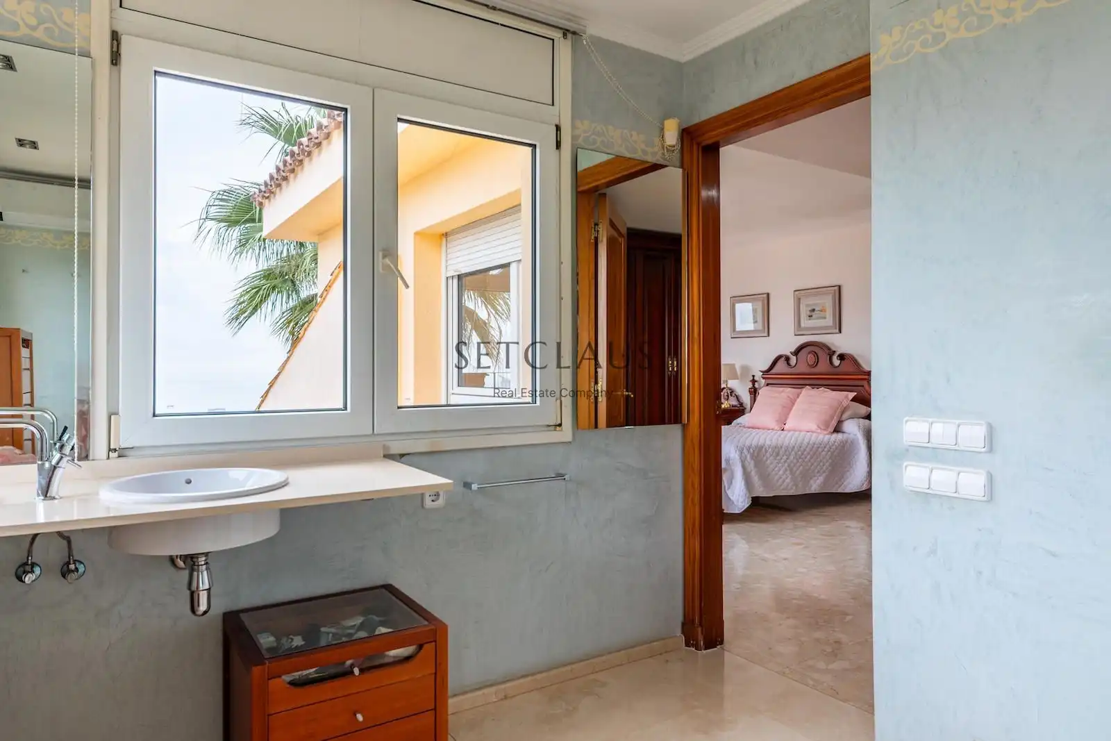 Habitación de Casa o chalet en venta en Badalona con Aire acondicionado, Calefacción y Jardín privado