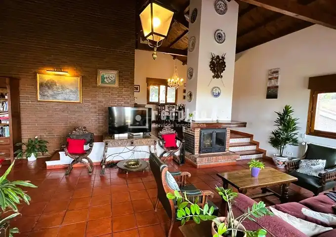 Casa o chalet en venta en El Clavín - Valdeluz