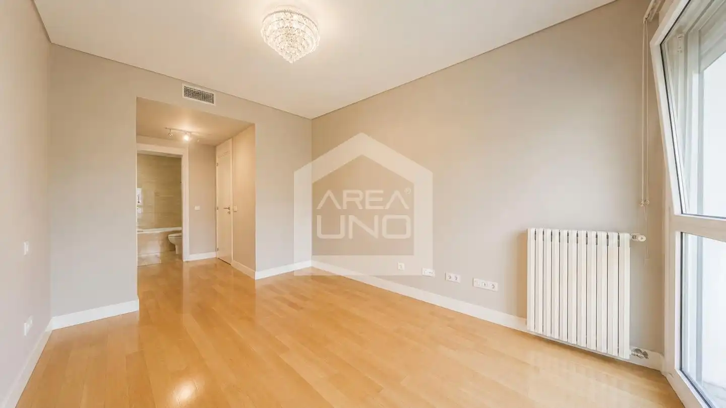 Habitación de Piso en venta en Madrid con Aire acondicionado, Calefacción y Trastero