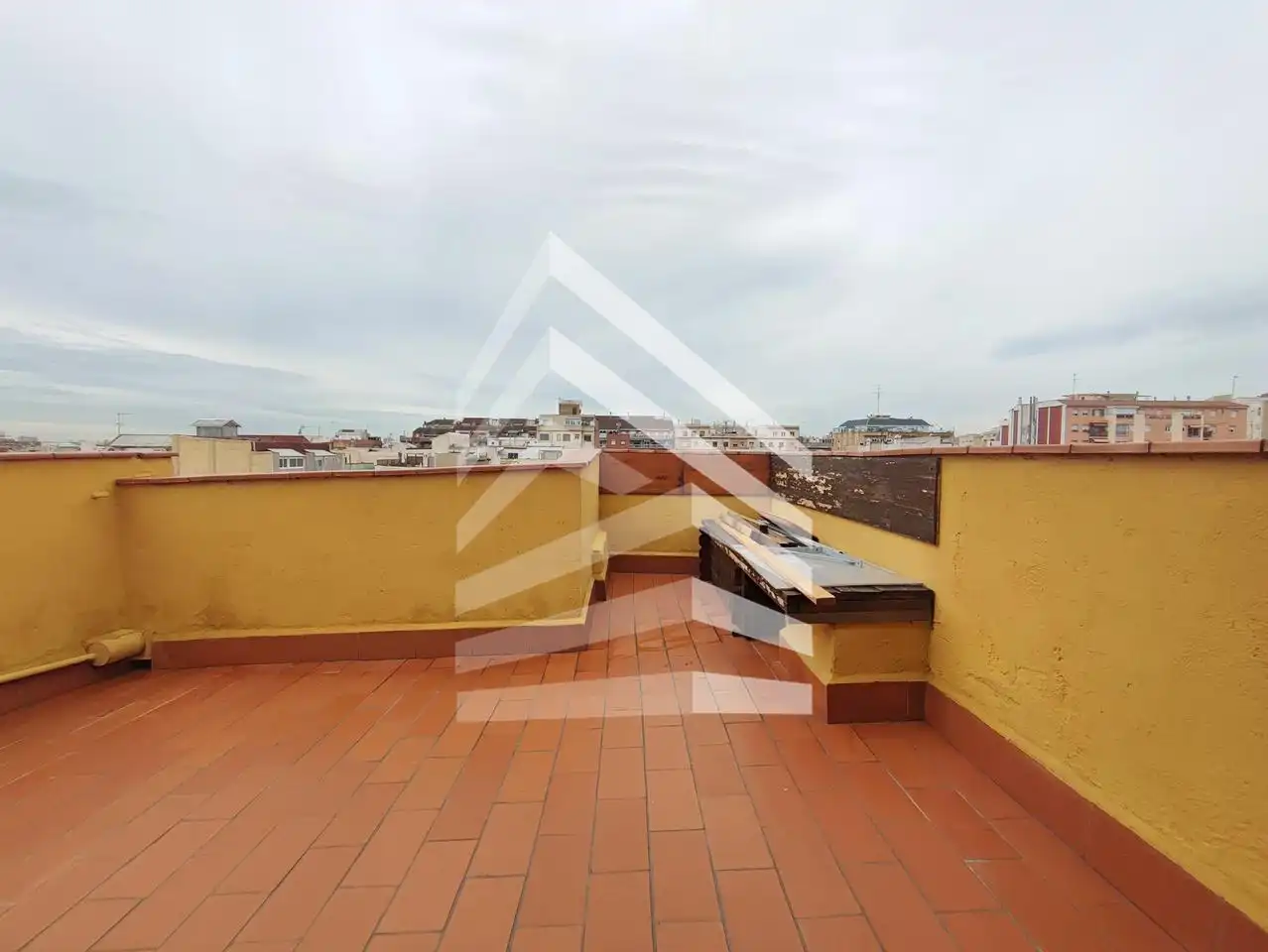 Estudio de alquiler en Daoiz I Velarde, Sants