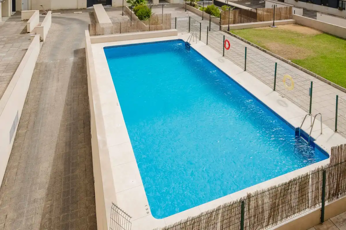 Piscina de Piso en venta en Camas con Aire acondicionado, Calefacción y Piscina