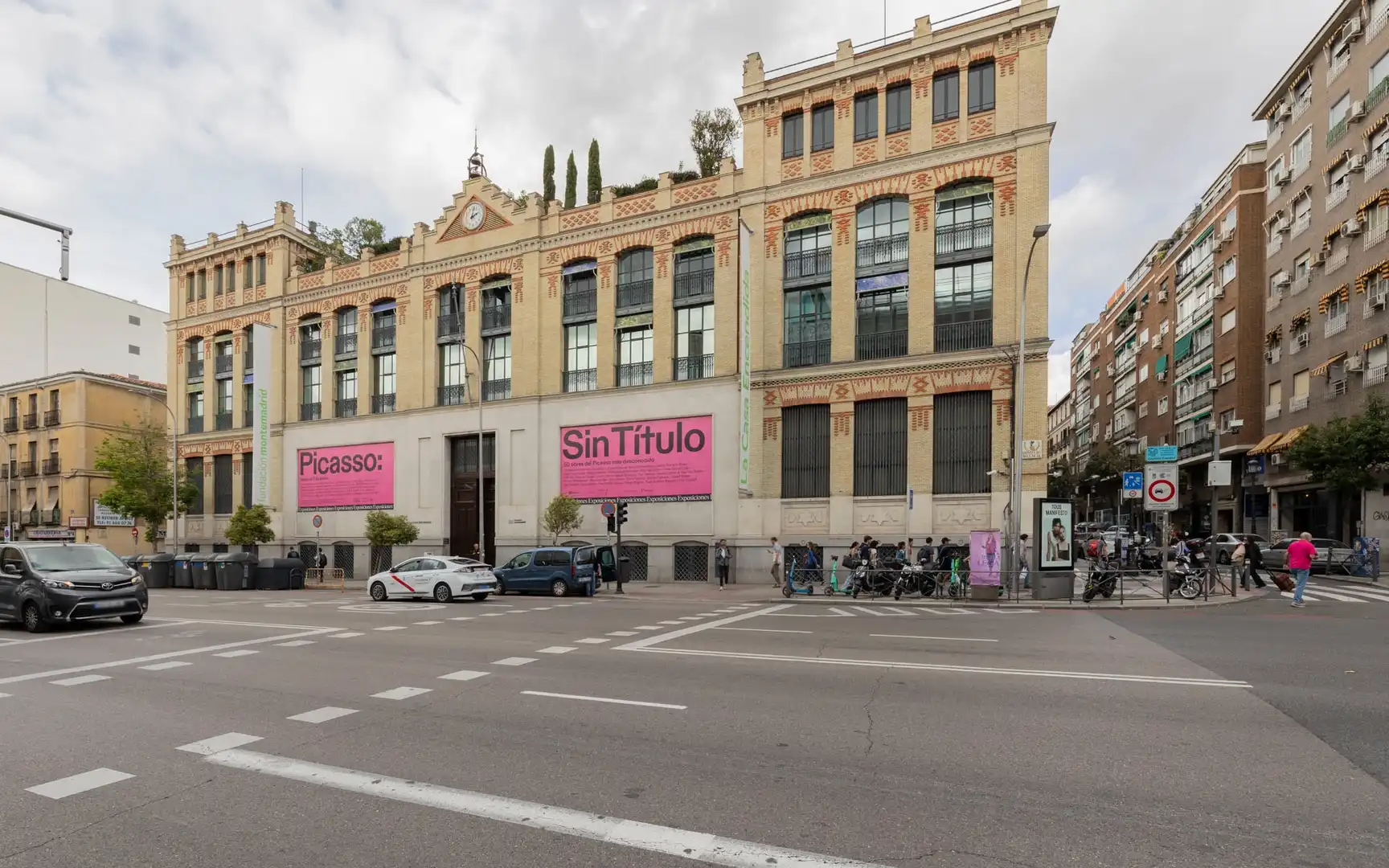 Vista exterior de Dúplex de lloguer en Madrid amb Aire condicionat, Calefacció i Moblat