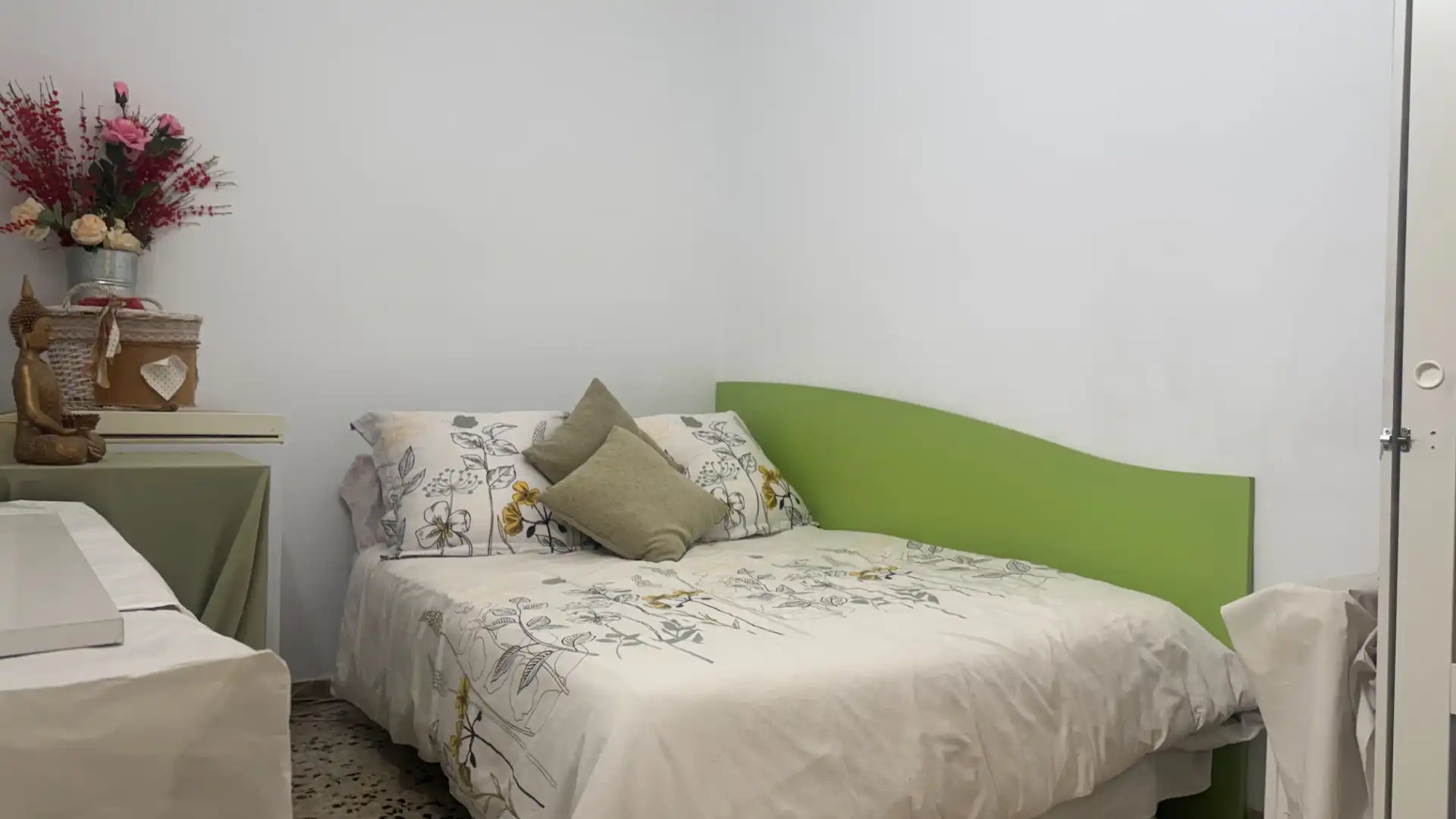 Habitación de Piso en venta en Montcada i Reixac con Horno, Balcón y Alarma