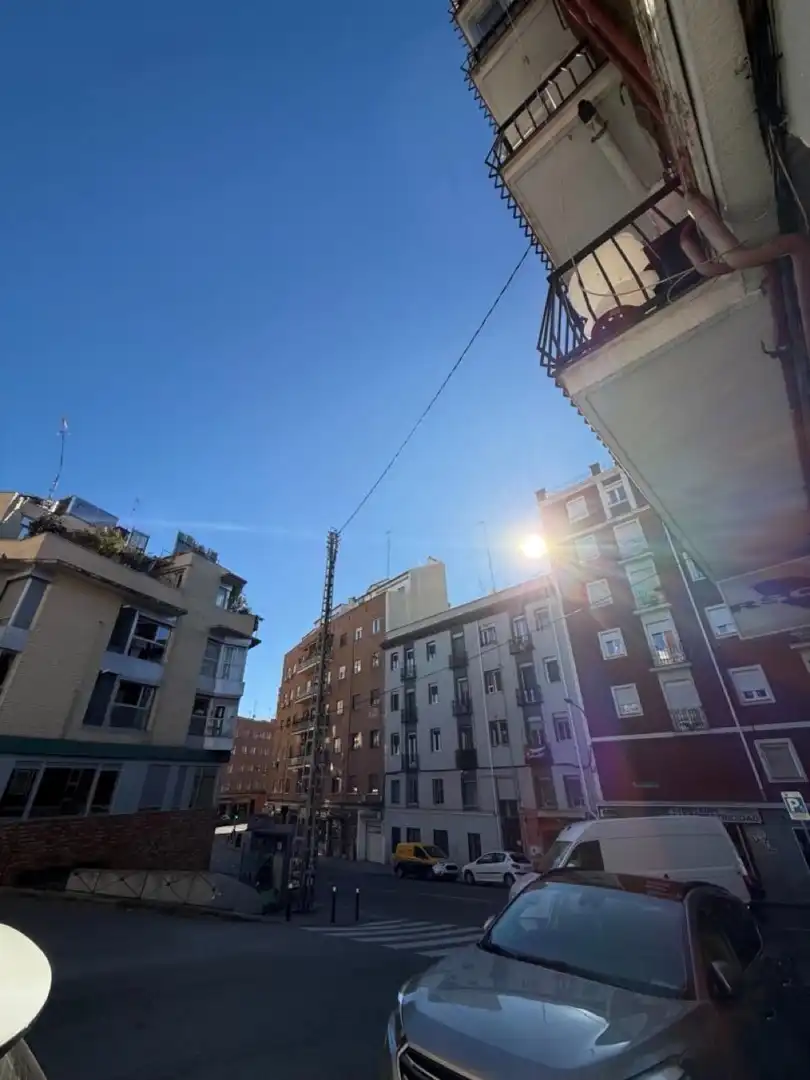 Vista exterior de Planta baja en venta en  Madrid Capital con Aire acondicionado y Amueblado