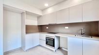 Kitchen of Flat to rent in L'Hospitalet de Llobregat  with Air Conditioner, Heating and Parquet flooring