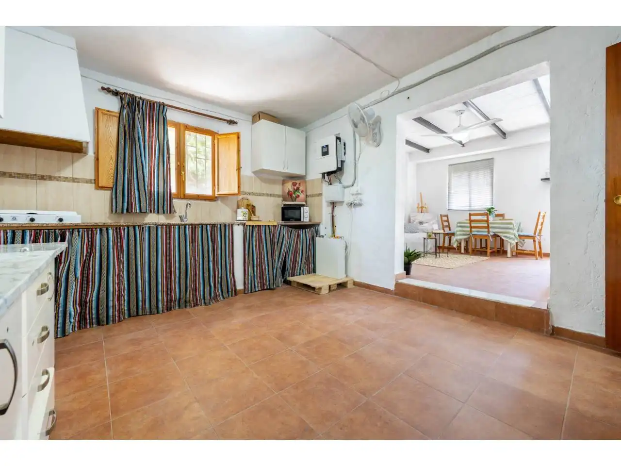 Cocina de Finca rústica en venta en Felix con Jardín privado, Terraza y Amueblado