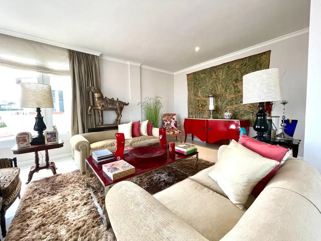 Sala d'estar de Casa o xalet en venda en Las Palmas de Gran Canaria amb Jardí privat, Terrassa i Piscina