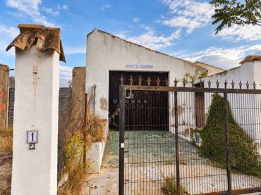 Adosado en venta en Calle Fuente Algarrobo