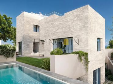 House with pool for sale in Finestrelles
