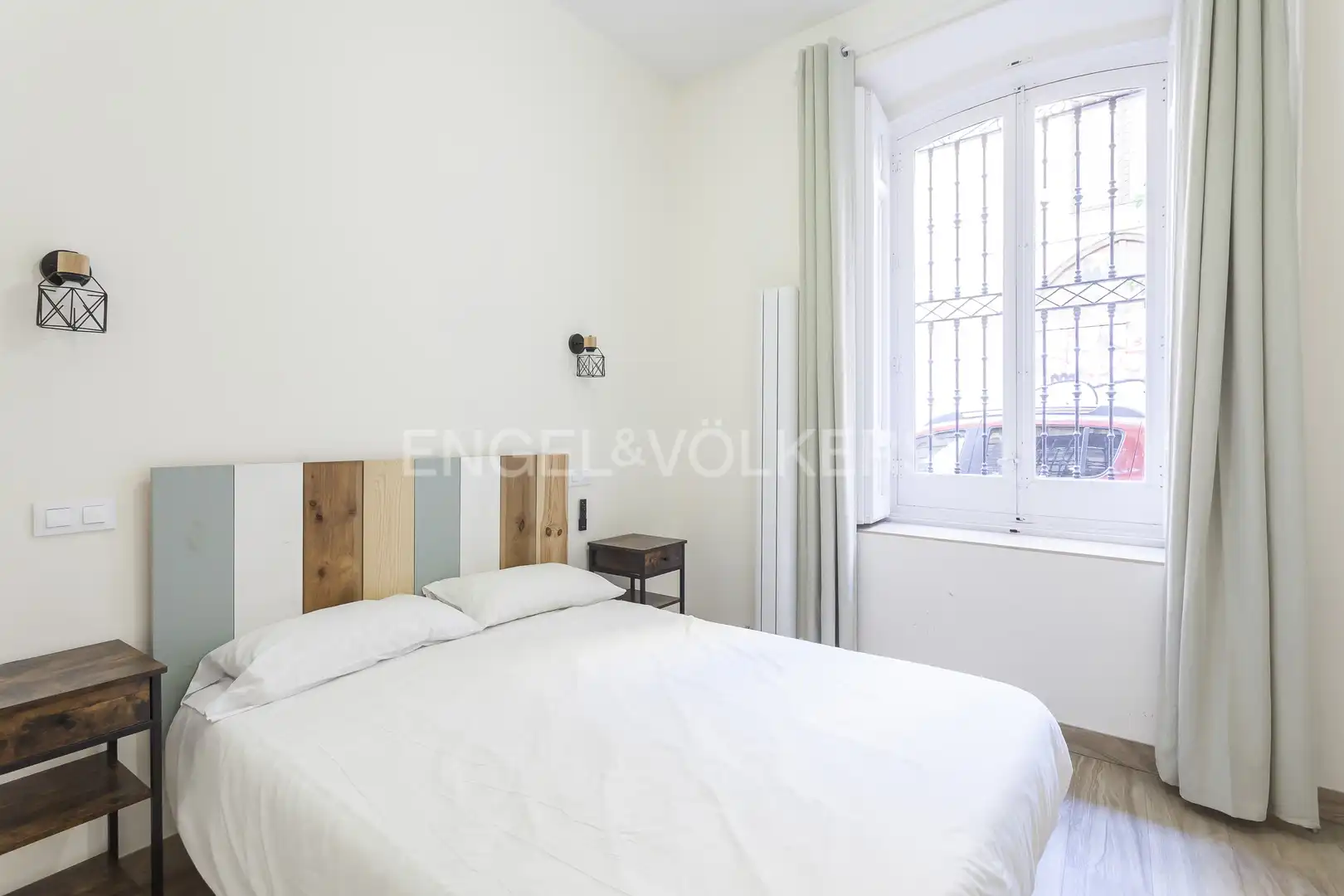 Habitación de Apartamento de alquiler en Madrid con Aire acondicionado, Calefacción y Amueblado