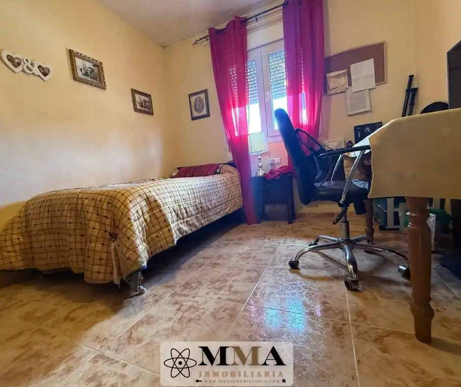 Dormitori de Casa adosada en venda en Aljaraque amb Calefacció