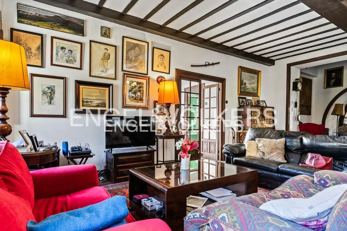 Living room of Houses for sale in Villaviciosa  with Heating, Private garden and Parquet flooring