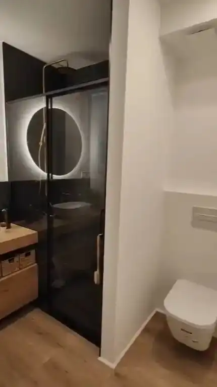 Bathroom of Flat for rent in Sabadell  with Air Conditioner, Heating and Parquet flooring