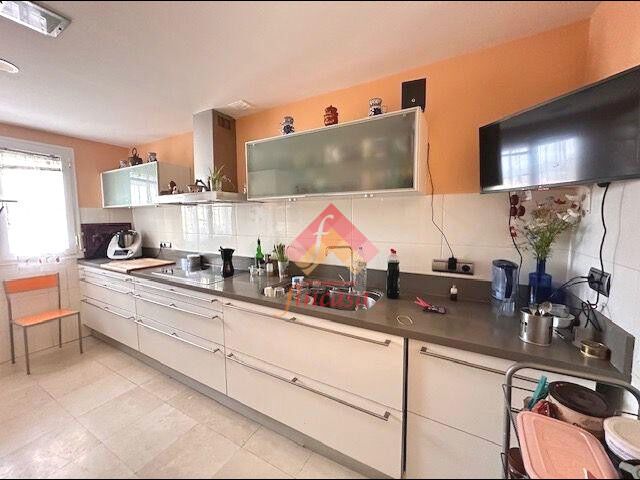 Cuina de Casa o xalet en venda en Ronda amb Calefacció, Jardí privat i Terrassa