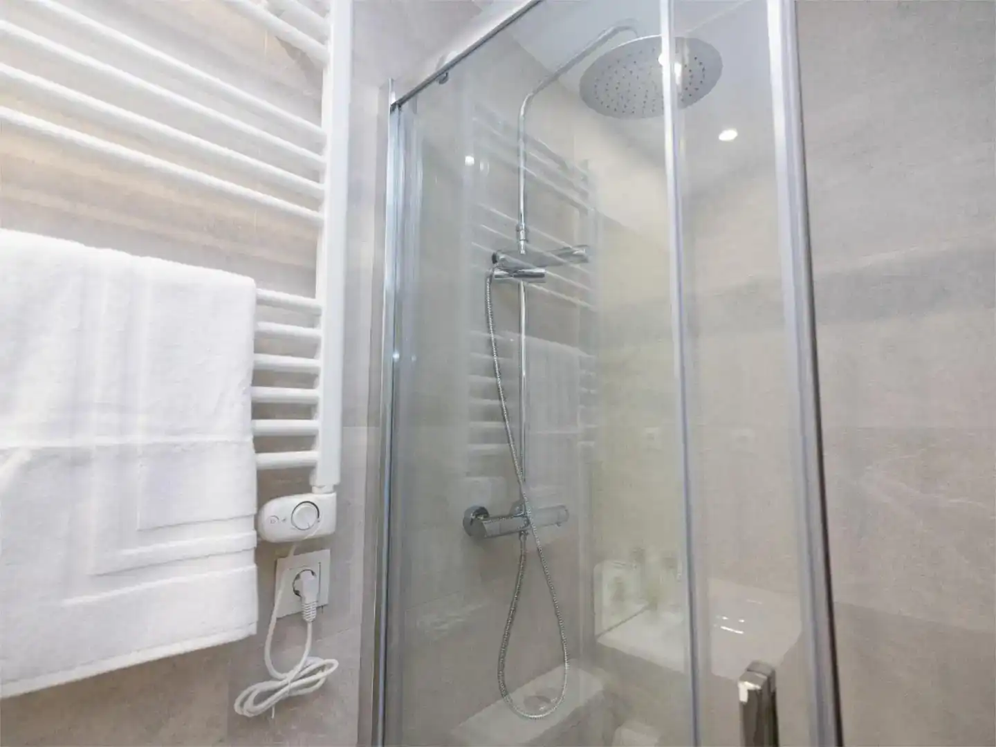 Baño de Apartamento de alquiler en Madrid con Aire acondicionado y Amueblado