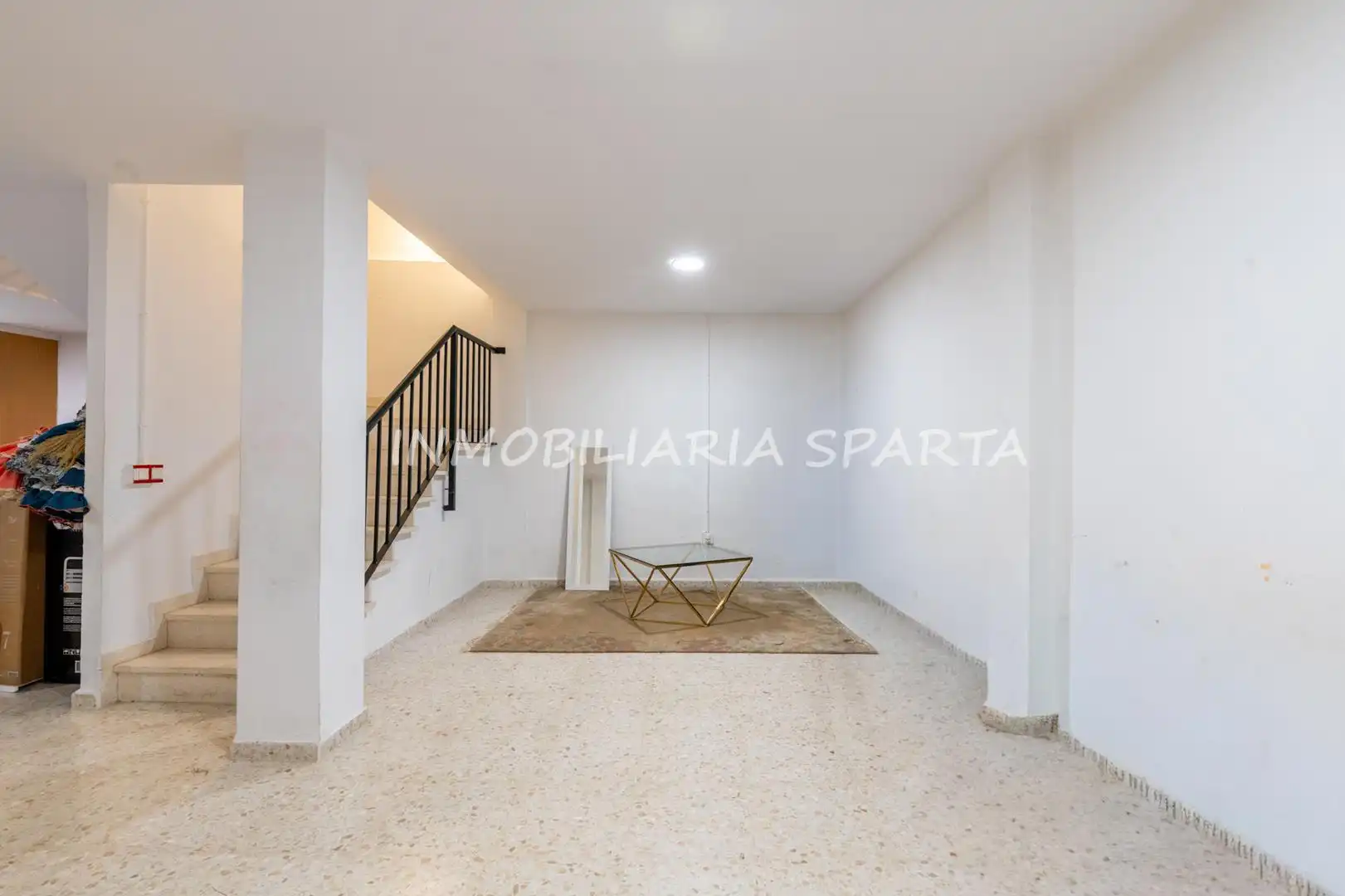 Casa adosada en venda en Espartinas amb Aire condicionat, Jardí privat i Forn