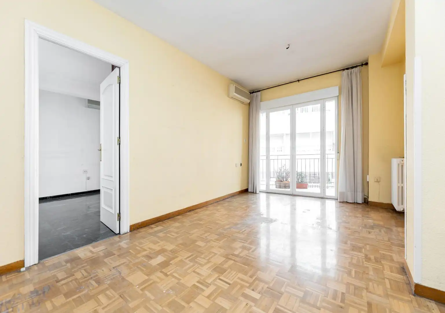 Flat with terrace for sale in Calle Pedro Antonio de Alarcón 13, imagen 5