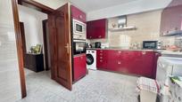 Kitchen of House or chalet for sale in Dos Hermanas  with Air Conditioner, Heating and Private garden