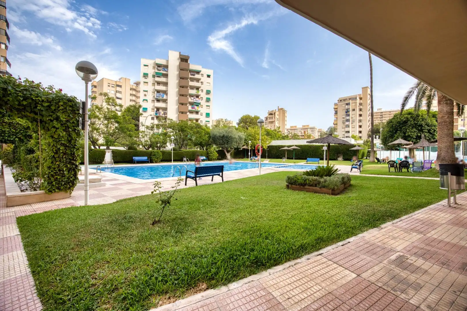 Swimming pool of Flat for sale in Alicante / Alacant  with Air Conditioner, Private garden and Balcony