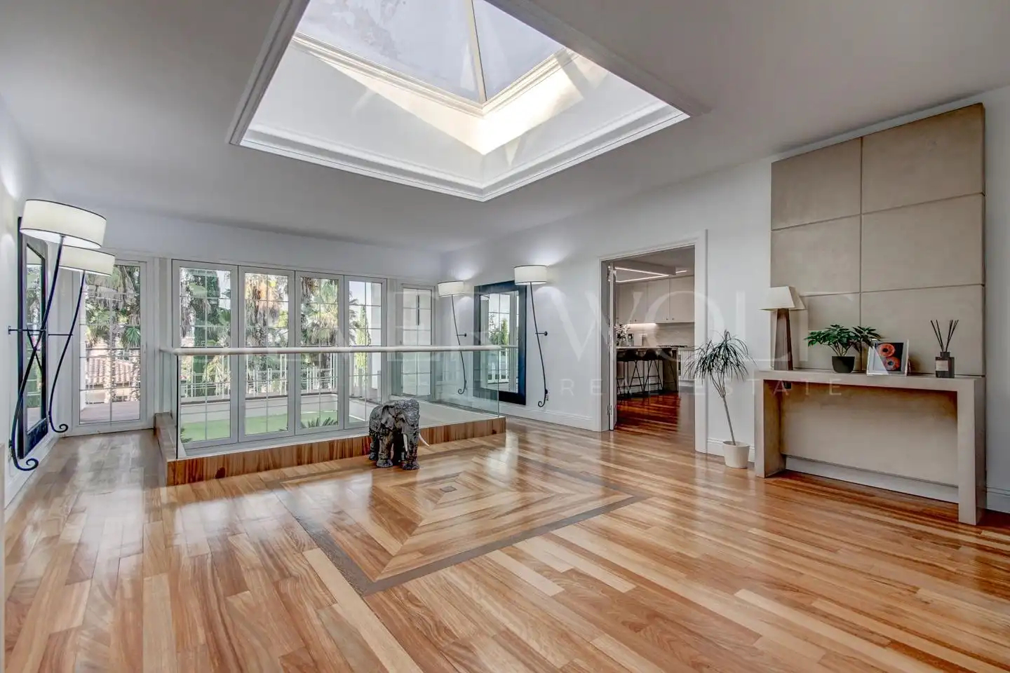 Living room of Houses for sale in Sant Cugat del Vallès  with Air Conditioner, Heating and Private garden
