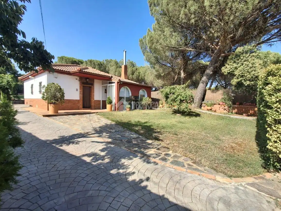 Jardí de Finca rústica en venda en Santa Elena amb Aire condicionat, Terrassa i Moblat