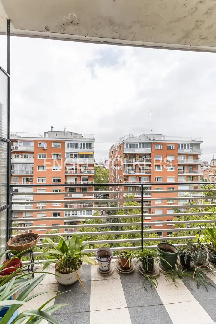 Exterior view of Flat for sale in Chamartín