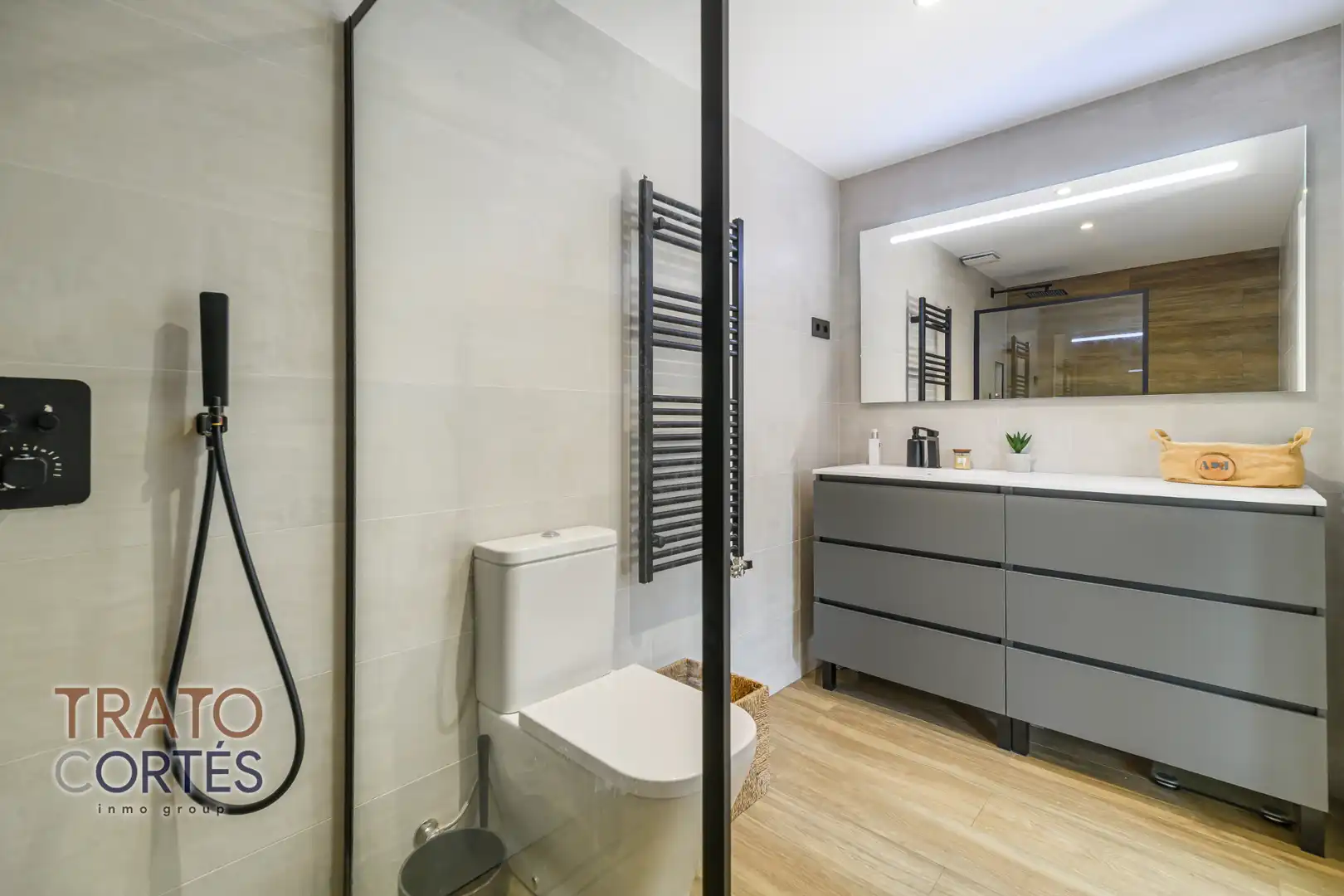 Flat with terrace for sale in Plaça Magdalena Trias, imagen 21